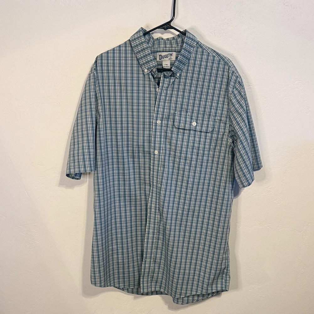 Duluth Trading Co Green Checkered Button Down Shirt